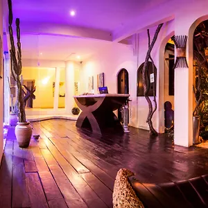4* Hotel Kinbe - Few Steps From 5th Avenue And The