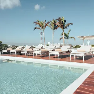 Antera & Residences פלאייה דל כרמן