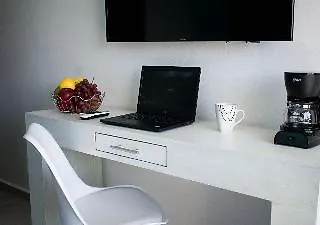 Hotel V10 פלאייה דל כרמן